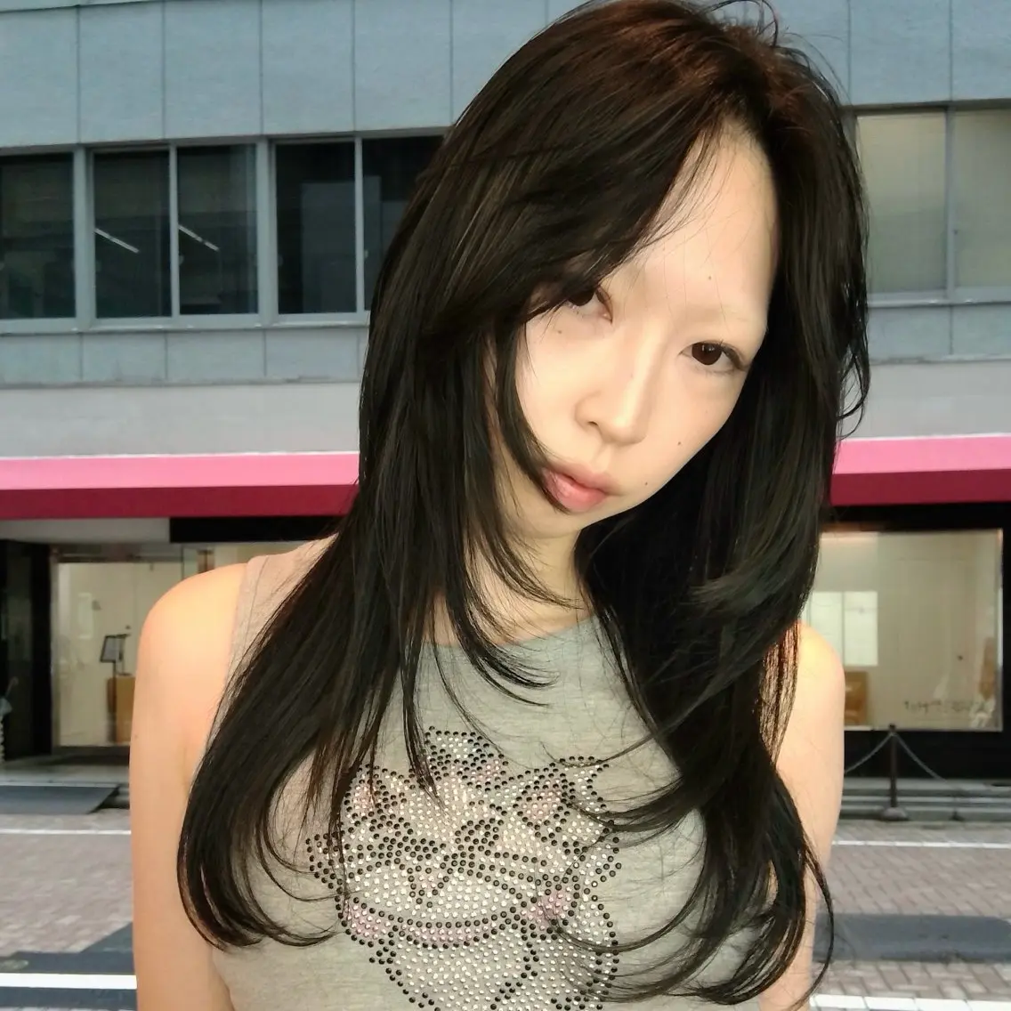 ロング カット ヘアカラー トリートメント みずき/抜け感 レイヤー/透明カラーのヘアスタイル