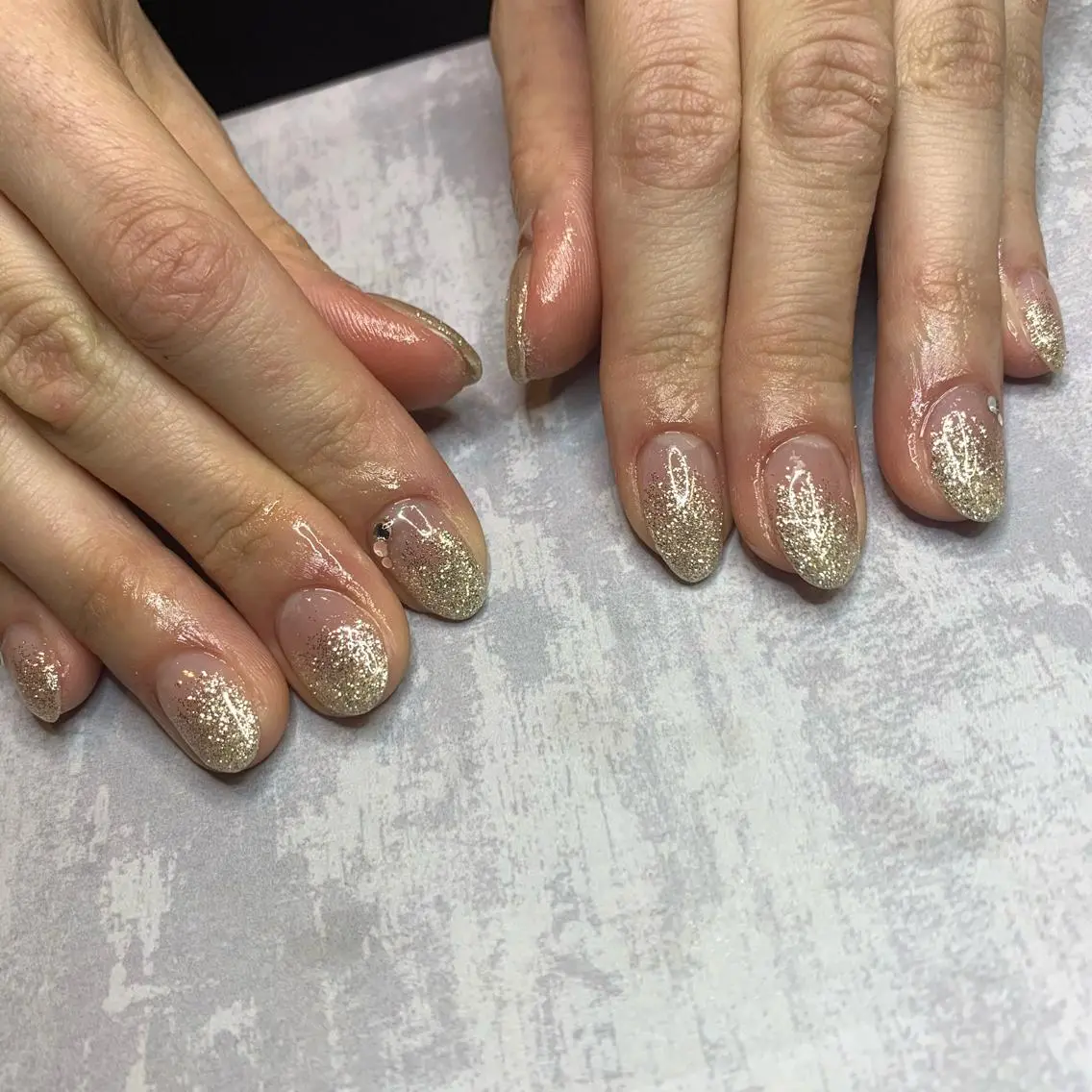 ネイル ラメ(グリッター) ラメグラデーション シンプルネイル ハンドネイル フットネイル Adite nailのネイルデザイン
