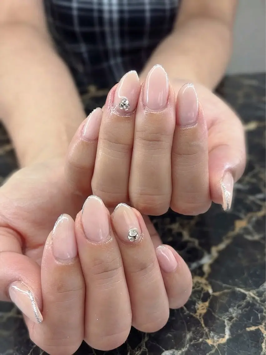 ネイル ハンドネイル ネイルサロンA i 石田 愛のネイルデザイン
