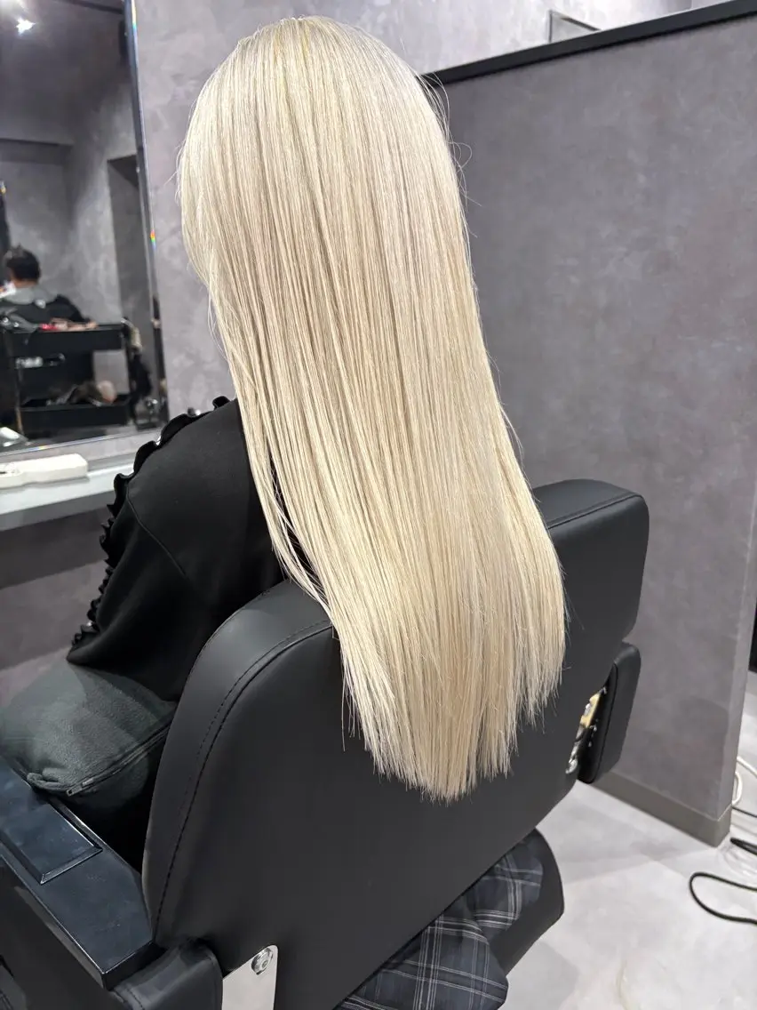 ロング カラー ブリーチ ケアブリーチ ダブルカラー ブリーチなしカラー エクステ カット ヘアカラー トリートメント nameless髪質 改善ブリーチ心斎橋のヘアスタイル