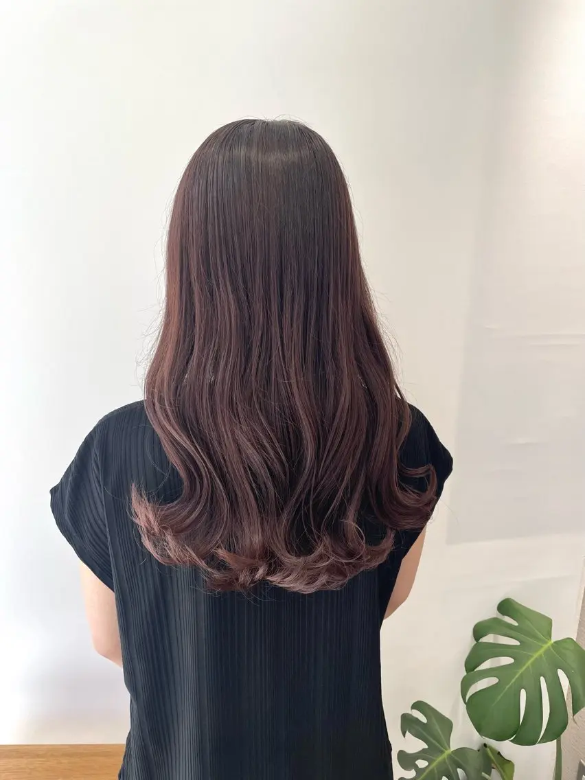 ロング カラー 佐々木 美帆のヘアスタイル