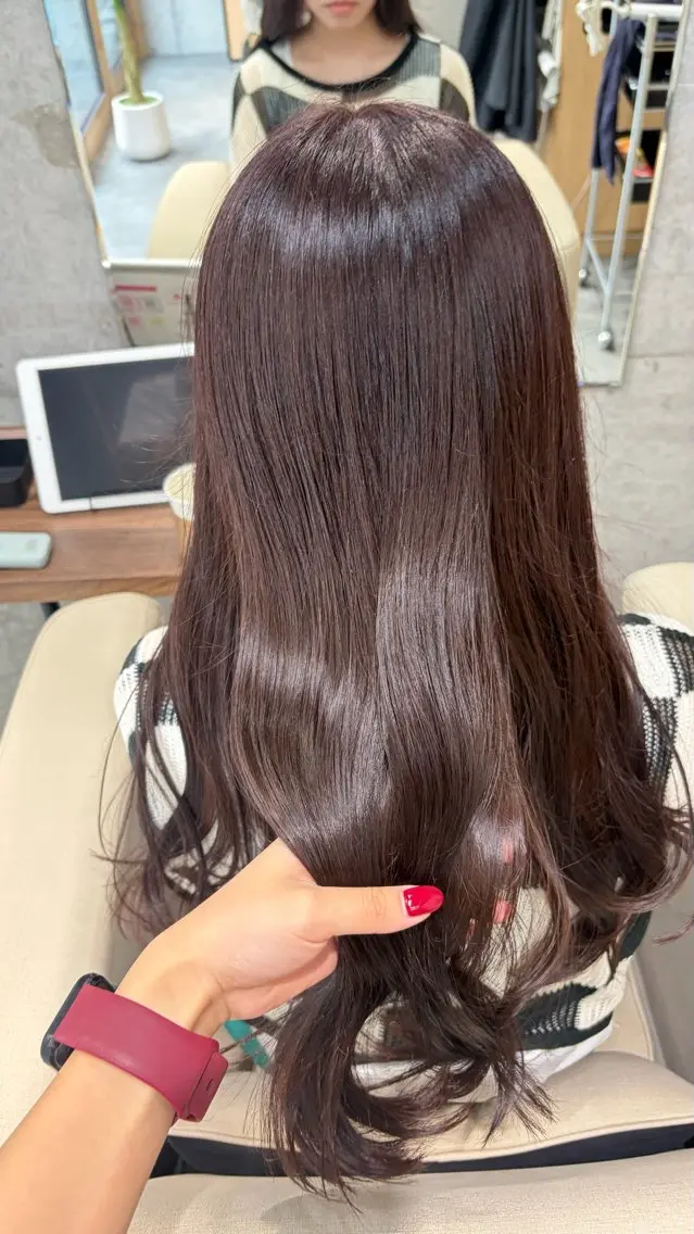 ロング カラー ブラウンカラー ピンクカラー ピンクブラウン カット ヘアカラー トリートメント Blue/博多/ 水口莉沙のヘアスタイル