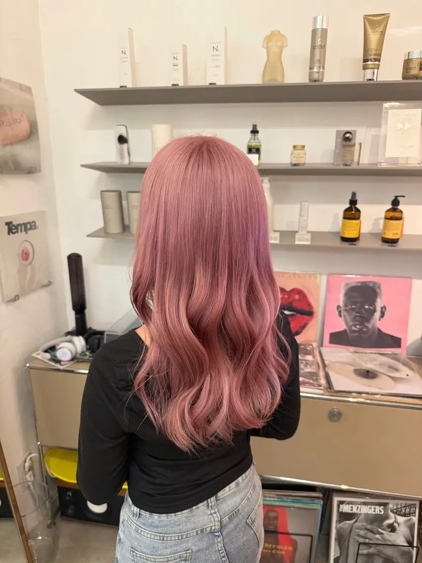 セミロング カラー ミストバング ブリーチ  フェイスフレーミング ピンクカラー ヘアカラー Tsukasa/ ハイトーン/寒色のヘアスタイル