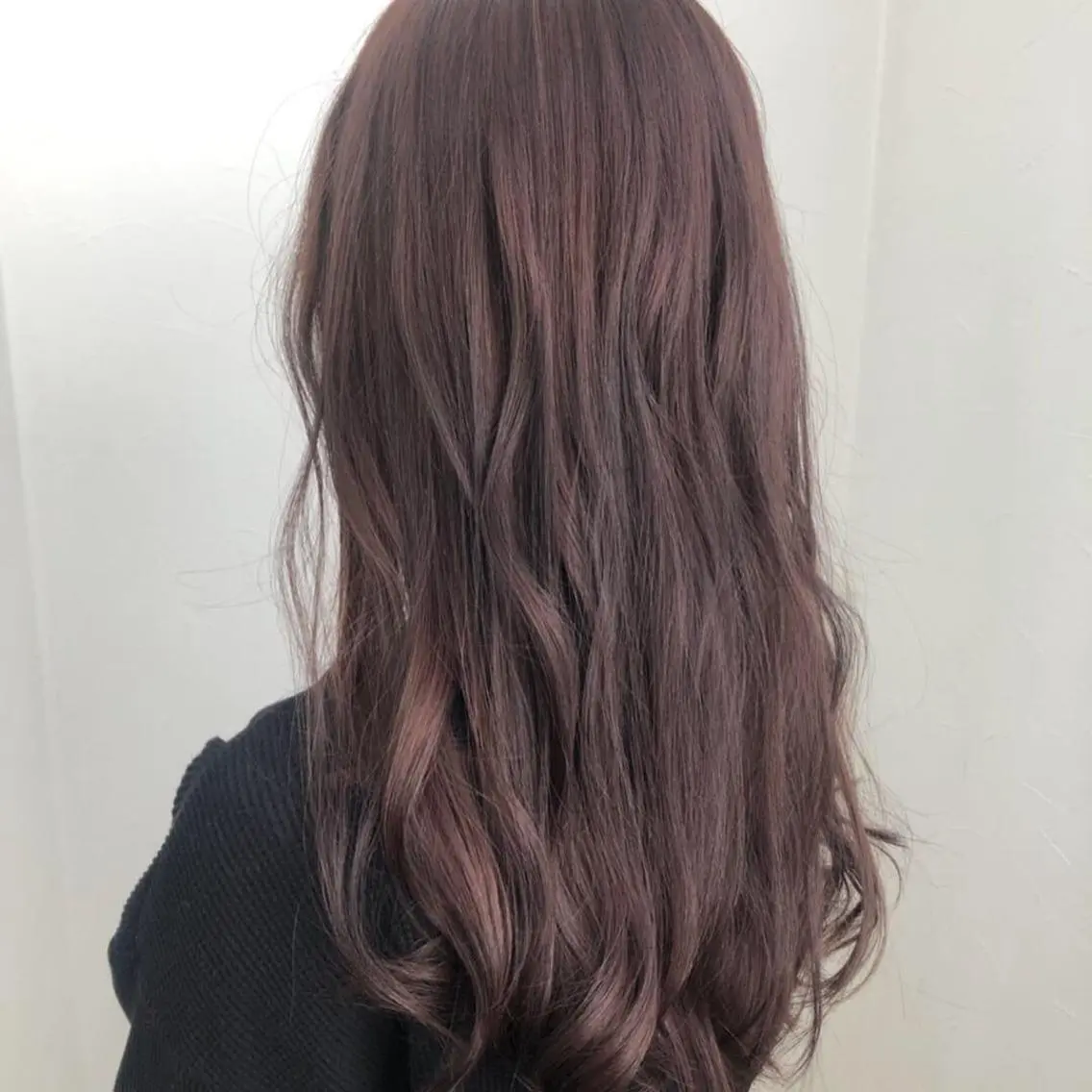 ロング カラー ベージュカラー ブリーチ 透明感カラー ダブルカラー ピンクカラー 似合わせスタイル🪮 🌿まなべさとみ🌿のヘアスタイル