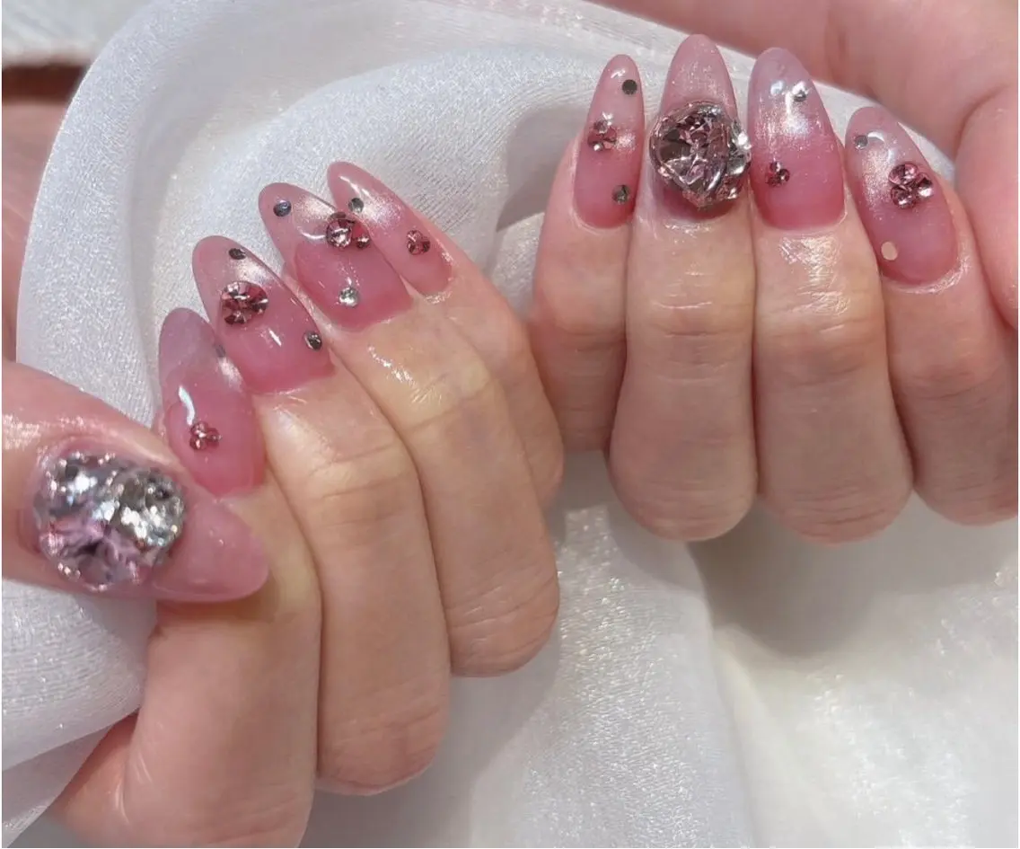 ネイル ジェルネイル パラジェル ネイルチップ NiJi Nailsのネイルデザイン
