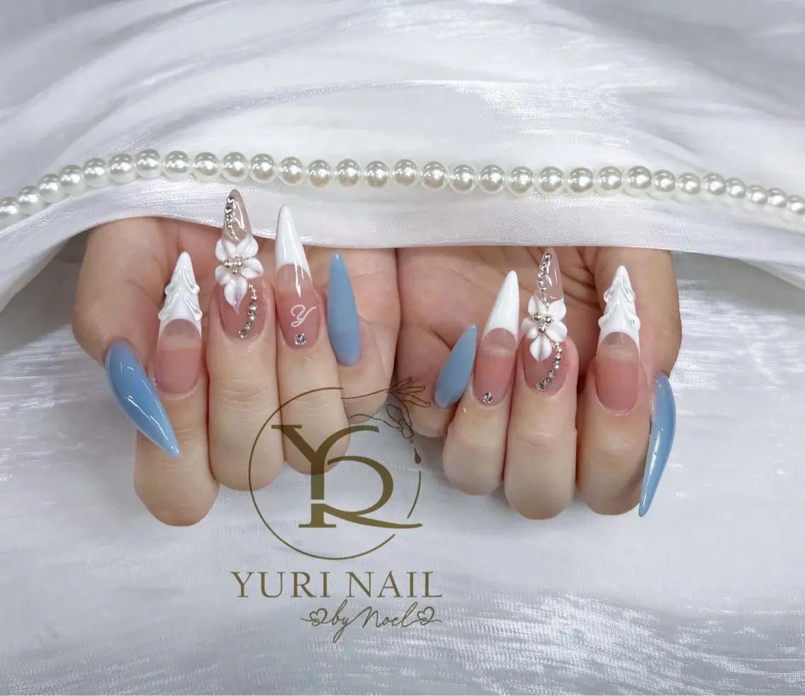 ネイル ハンドネイル フットネイル ハンドケア YURI Nail NARITAのネイルデザイン