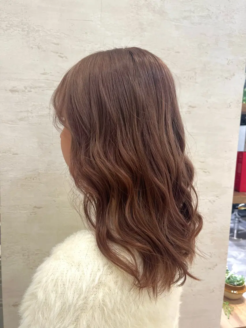 セミロング カラー ベージュカラー ブリーチ ハイトーンカラー ピンクカラー ピンクベージュ Yuzuki/カット モデル募集中のヘアスタイル