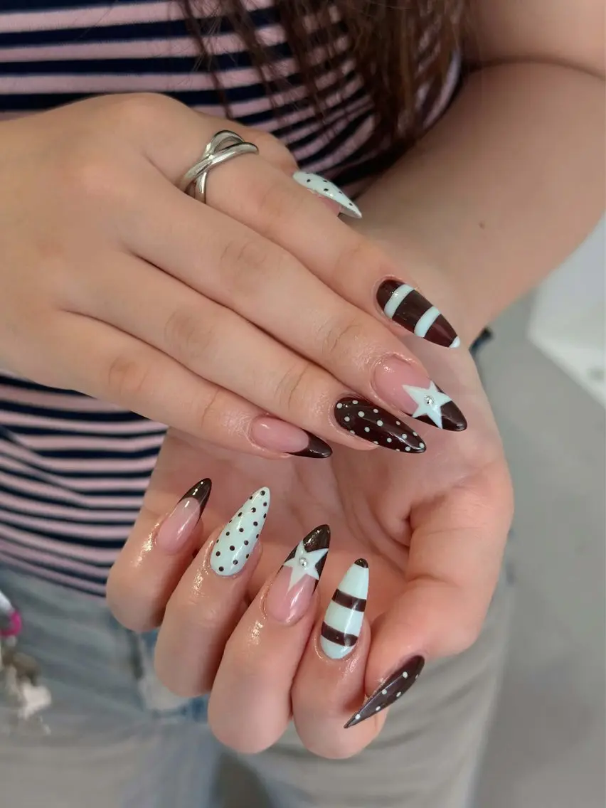 ネイル チークネイル ドット フレンチネイル グラデーション ハート ハンドネイル Julli NailStudioのネイルデザイン