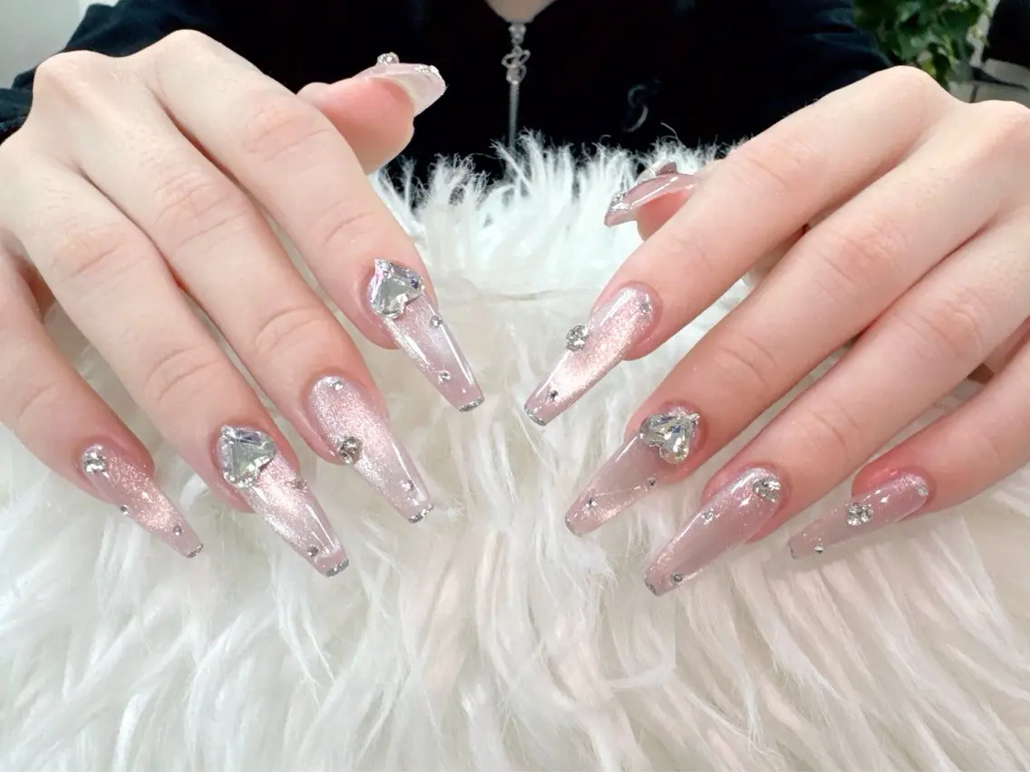 ネイル ブラウン フレンチネイル 韓国ネイル マグネットネイル ニュアンスネイル ハンドネイル ハンドケア Hara Nail 【持ち込みOK】のネイルデザイン