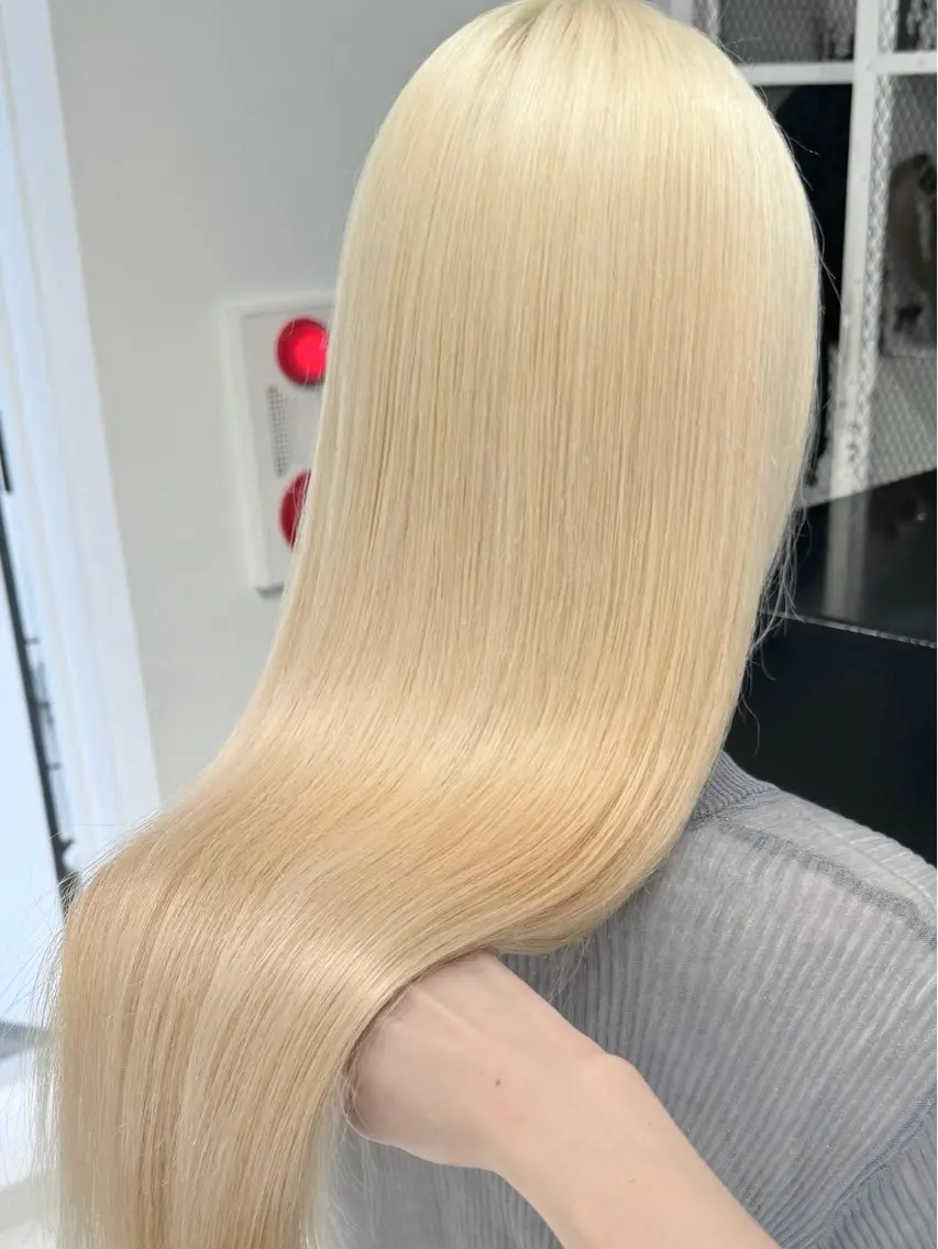【ご新規様限定❣️】ダメージ95%減ケアブリーチ(抜きっぱなしブロンド💫ブリーチのみ)➕コーティングTRの写真