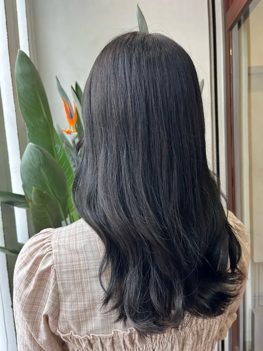 カラー 透明感/低ダメージ インナー🩵角田紗雪のヘアスタイル