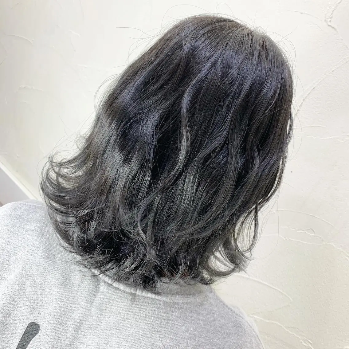 ミディアム カラー ブリーチ 透明感カラー 失敗したくない人へ ハイトーン美容師のヘアスタイル