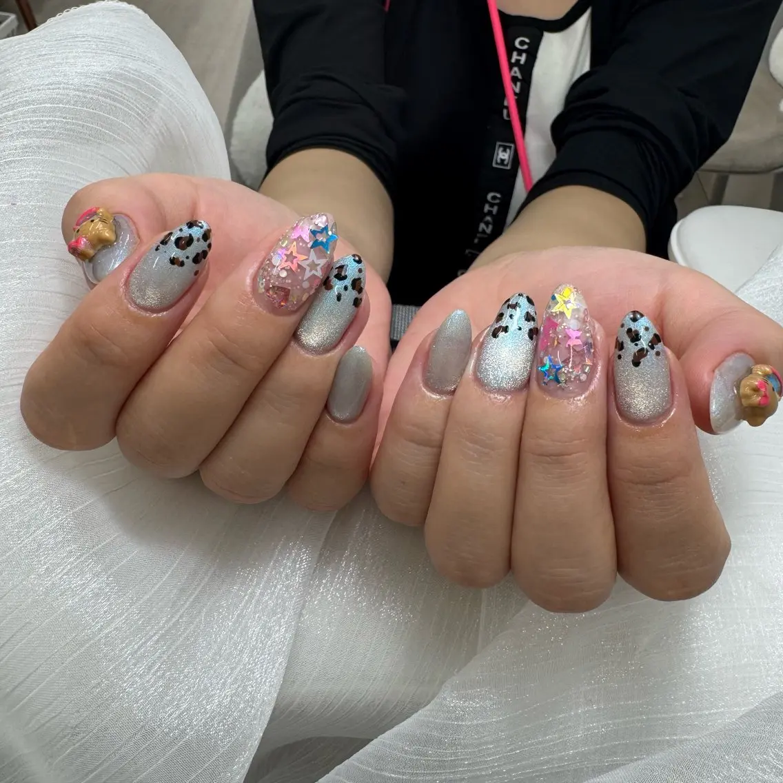 ネイル 🪷Mi.o あいちゃん🐝のネイルデザイン