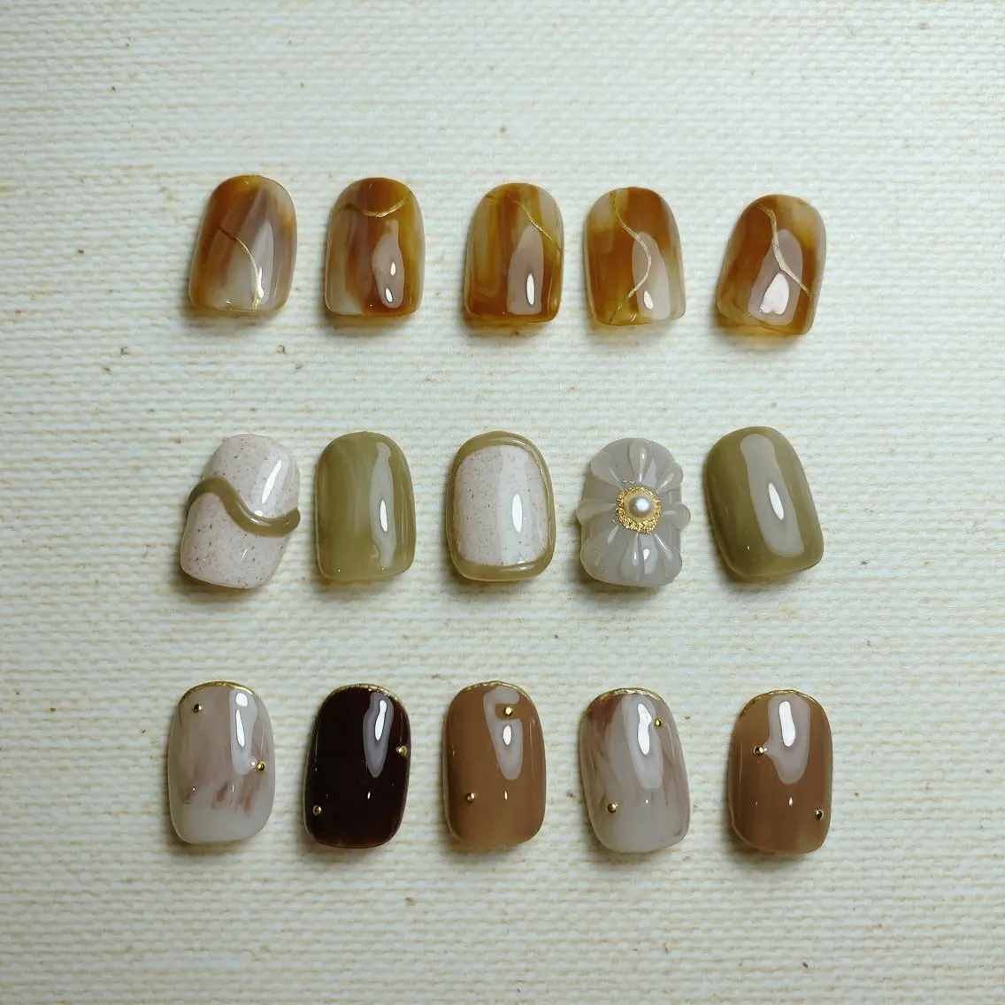 ネイル emiu petiteのネイルデザイン