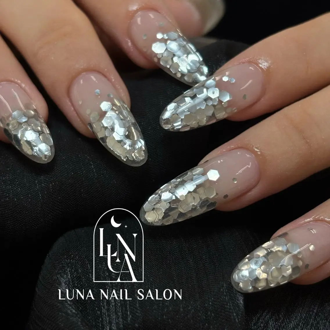 ネイル オーロラネイル 氷ネイル・うるうるネイル 韓国ネイル 持ち込み 夏ネイル ハンドネイル LUNA Nail salon💕のネイルデザイン