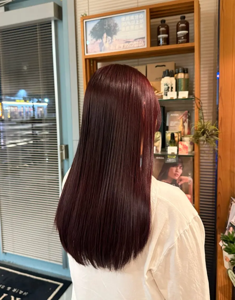 カラー ピンクカラー yuika BRICK 今治のヘアスタイル