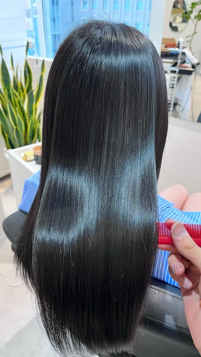 セミロング 髪質改善IENA店長 小泉拓のヘアスタイル