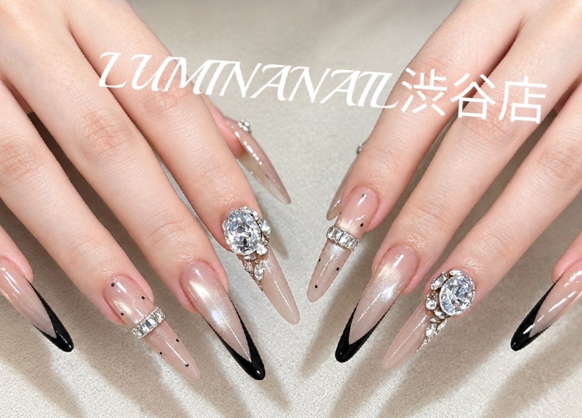 セミロング LUMINA NAIL渋谷店のネイルデザイン