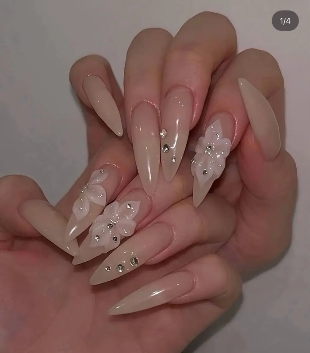 ネイル Nova Nail Studioのネイルデザイン