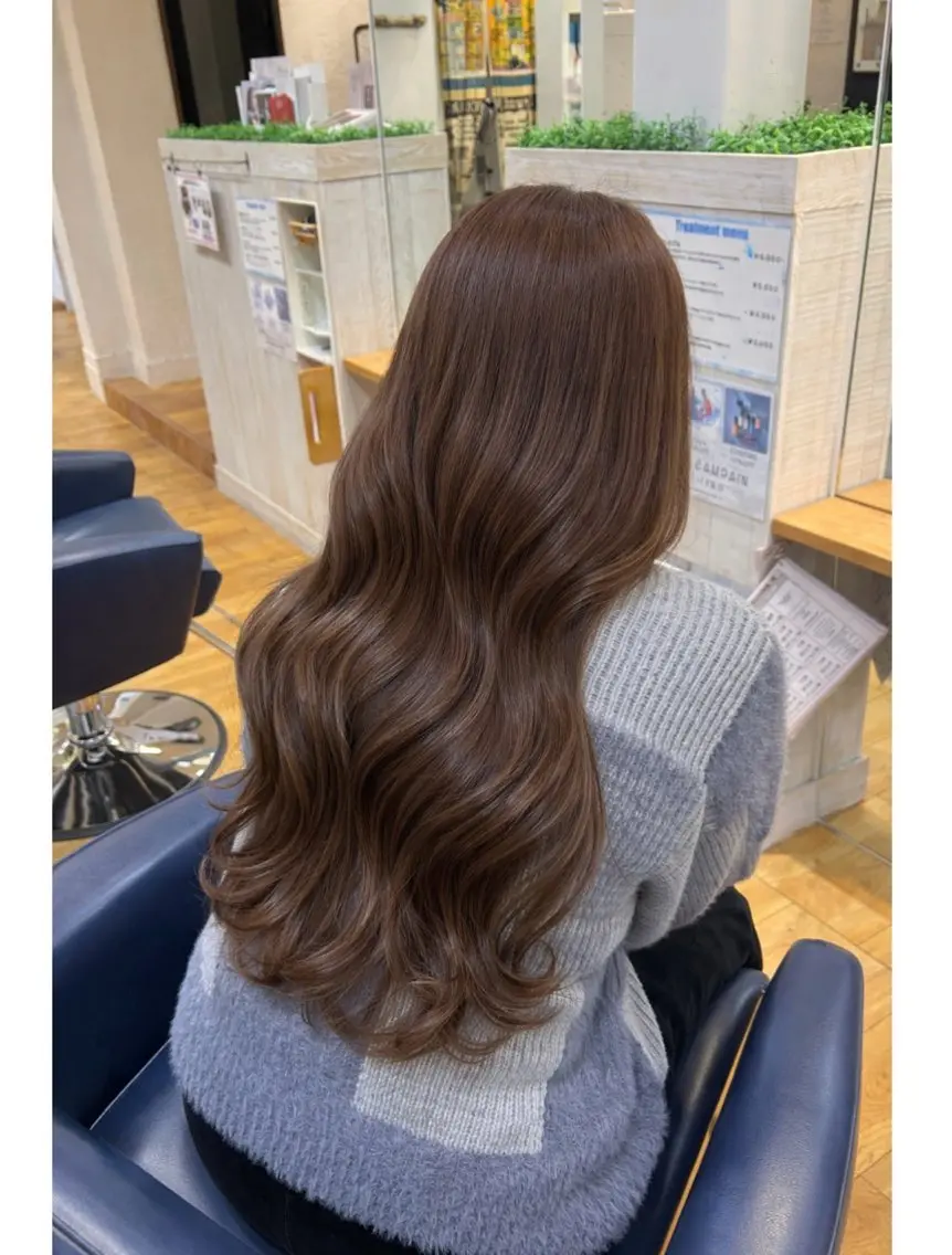 ロング カラー ヘアカラー 太田 絵麻のヘアスタイル