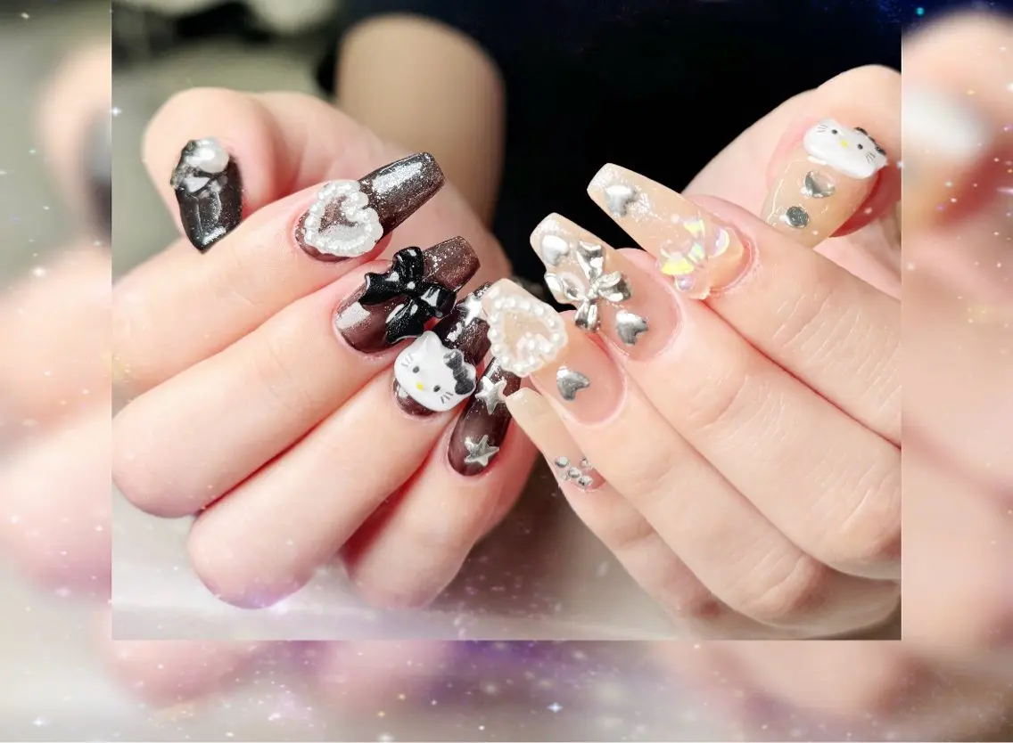 ネイル アニマル柄 オーロラネイル チークネイル フラワーネイル フレンチネイル ハンドネイル ハンドケア Nail&Eye lash Nanaのネイルデザイン