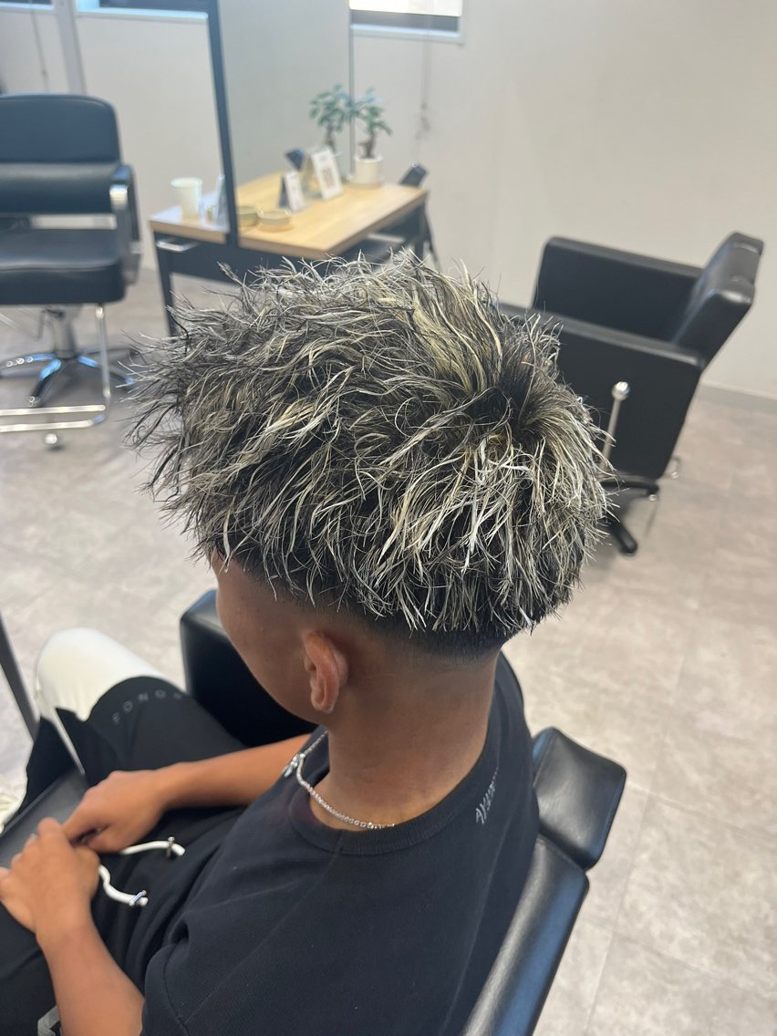 カラー パーマ メッシュ ツイストパーマ ヘアカラー パーマ 前島 麻南のヘアスタイル
