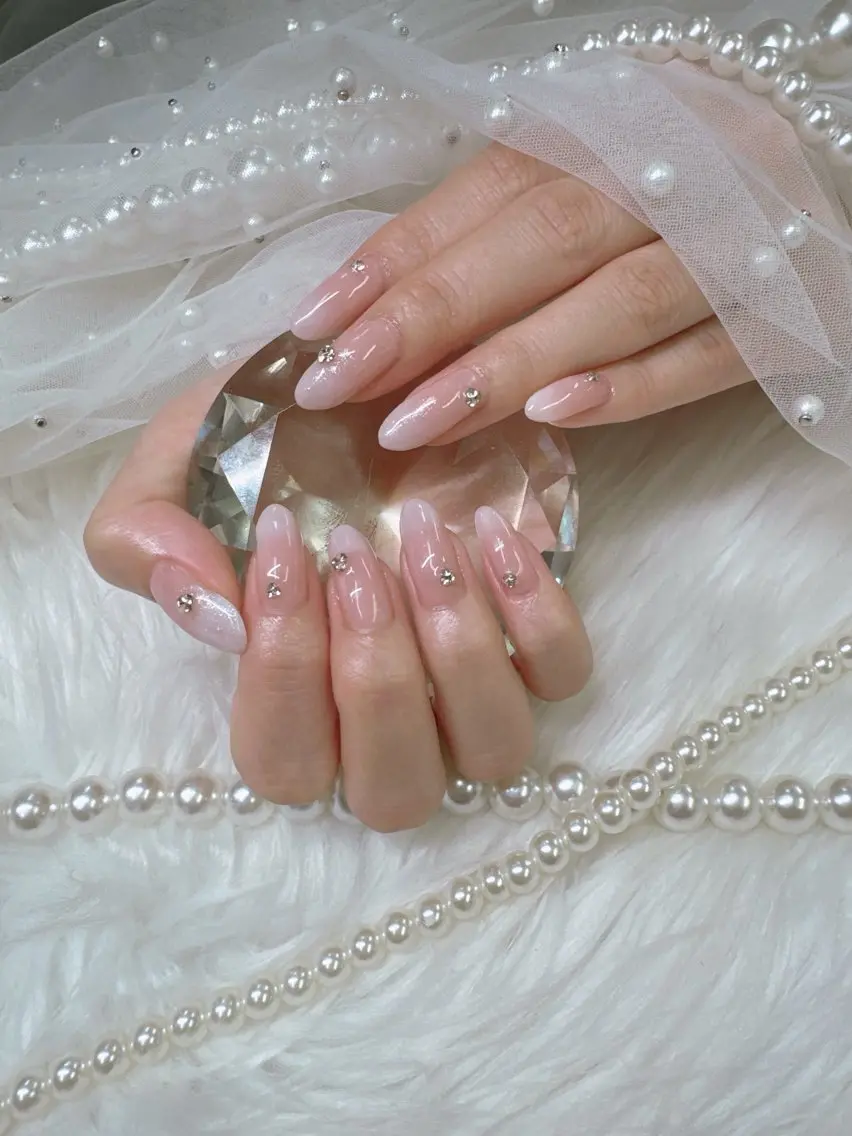 ネイル フレンチネイル ジェルネイル ガラスフレンチ キラキラネイル ロングネイル ハンドネイル Queeens nailのネイルデザイン