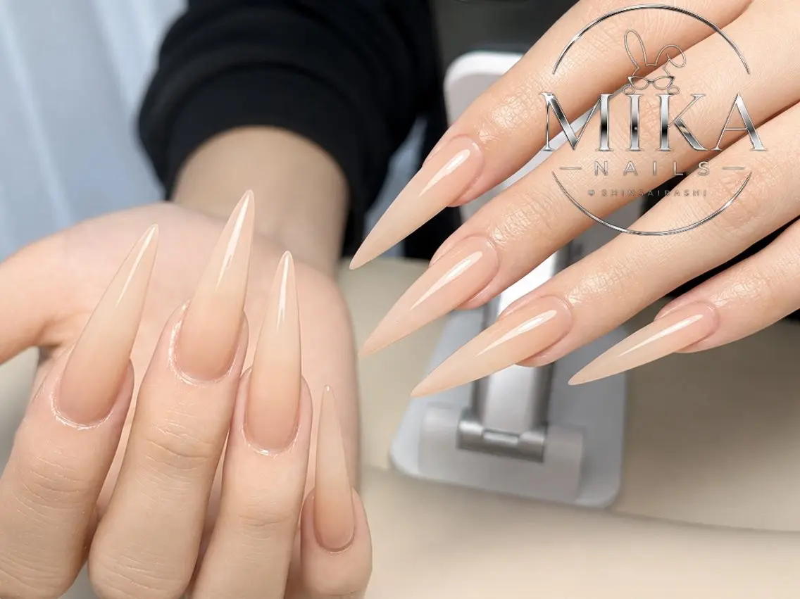ネイル ハンドネイル フットネイル Rina Mika Nailsのネイルデザイン