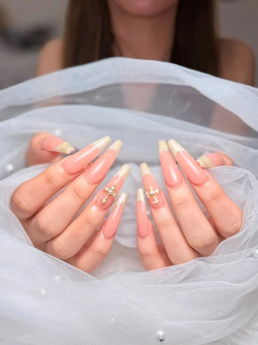 ネイル アートネイル 長さ出し ジェルネイル 韓国ネイル マグネットネイル ハンドネイル Cloudy Chan Nailのネイルデザイン
