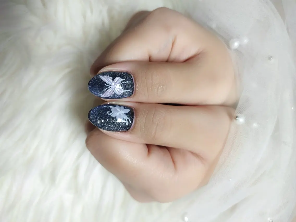 ネイル &ME ネイルサロンのネイルデザイン