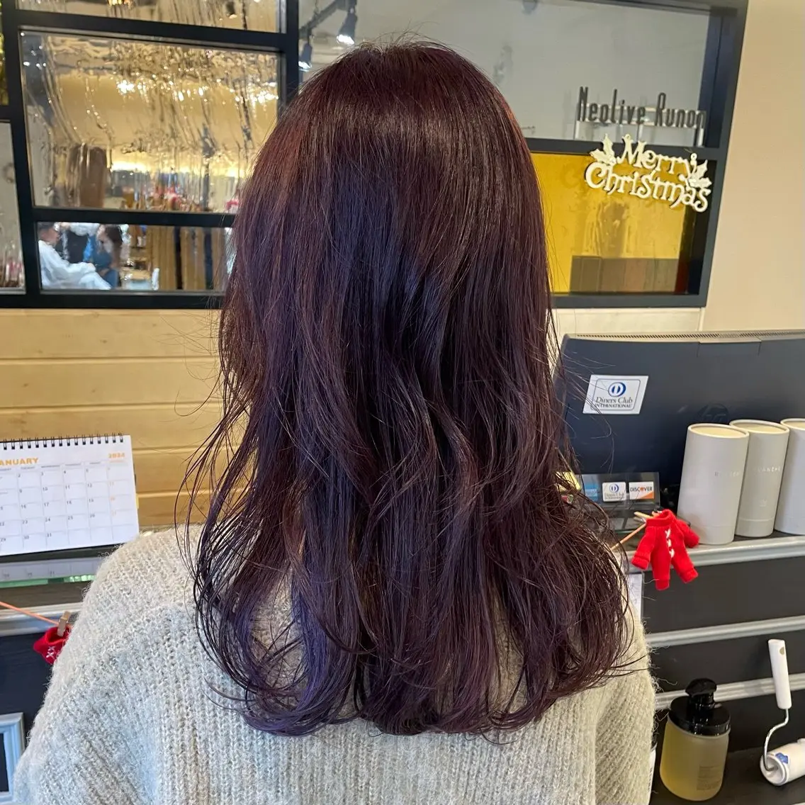 セミロング カラー スナコザワ レナのヘアスタイル