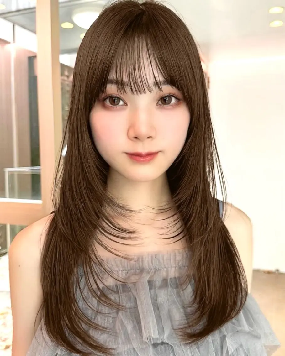 ロング レイヤーカット カット ヘアカラー トリートメント 表参道レイヤーカット 髪質改善山岸季生のヘアスタイル