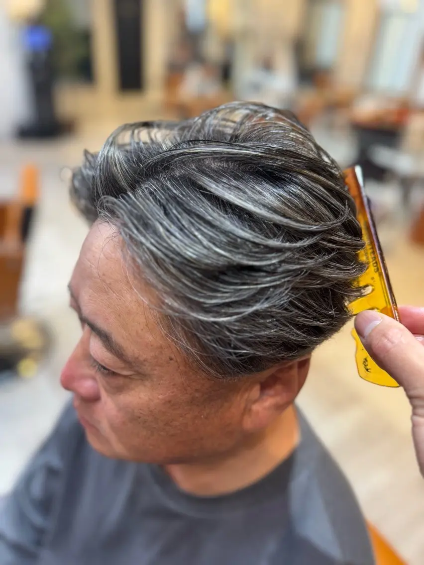 カラー メンズ 石塚 ケンジのヘアスタイル