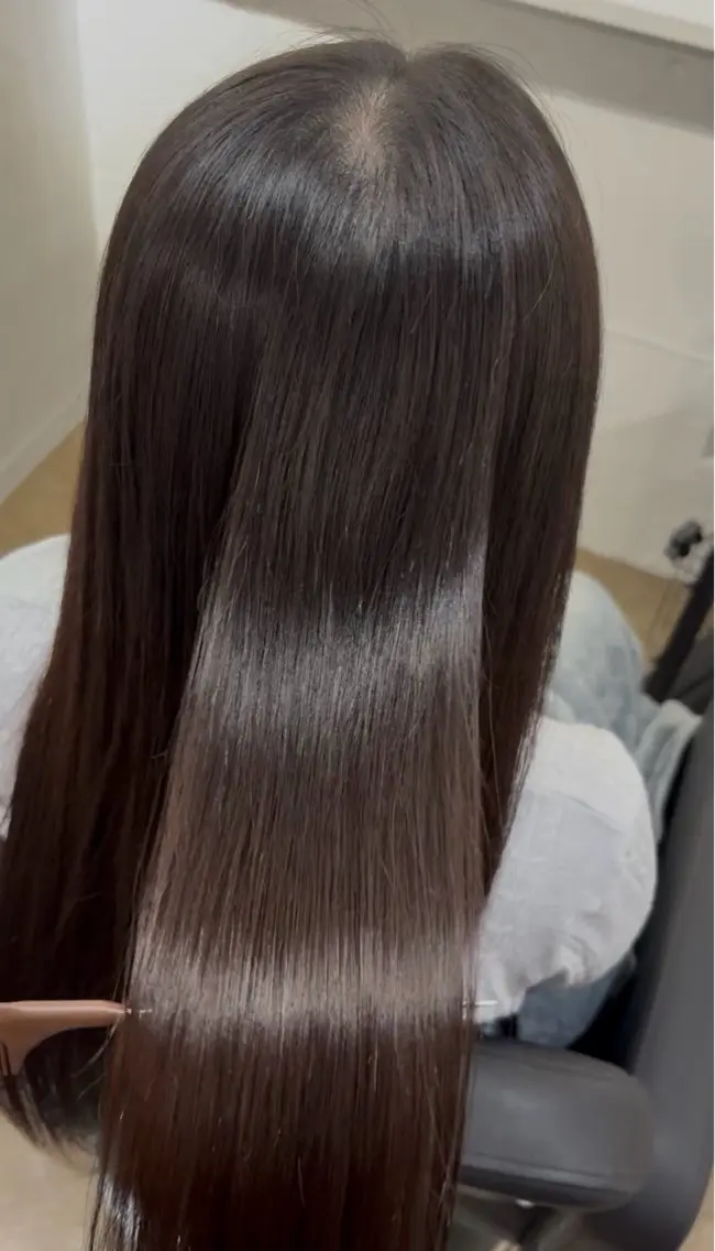 ロング 佐山 勝俐のヘアスタイル