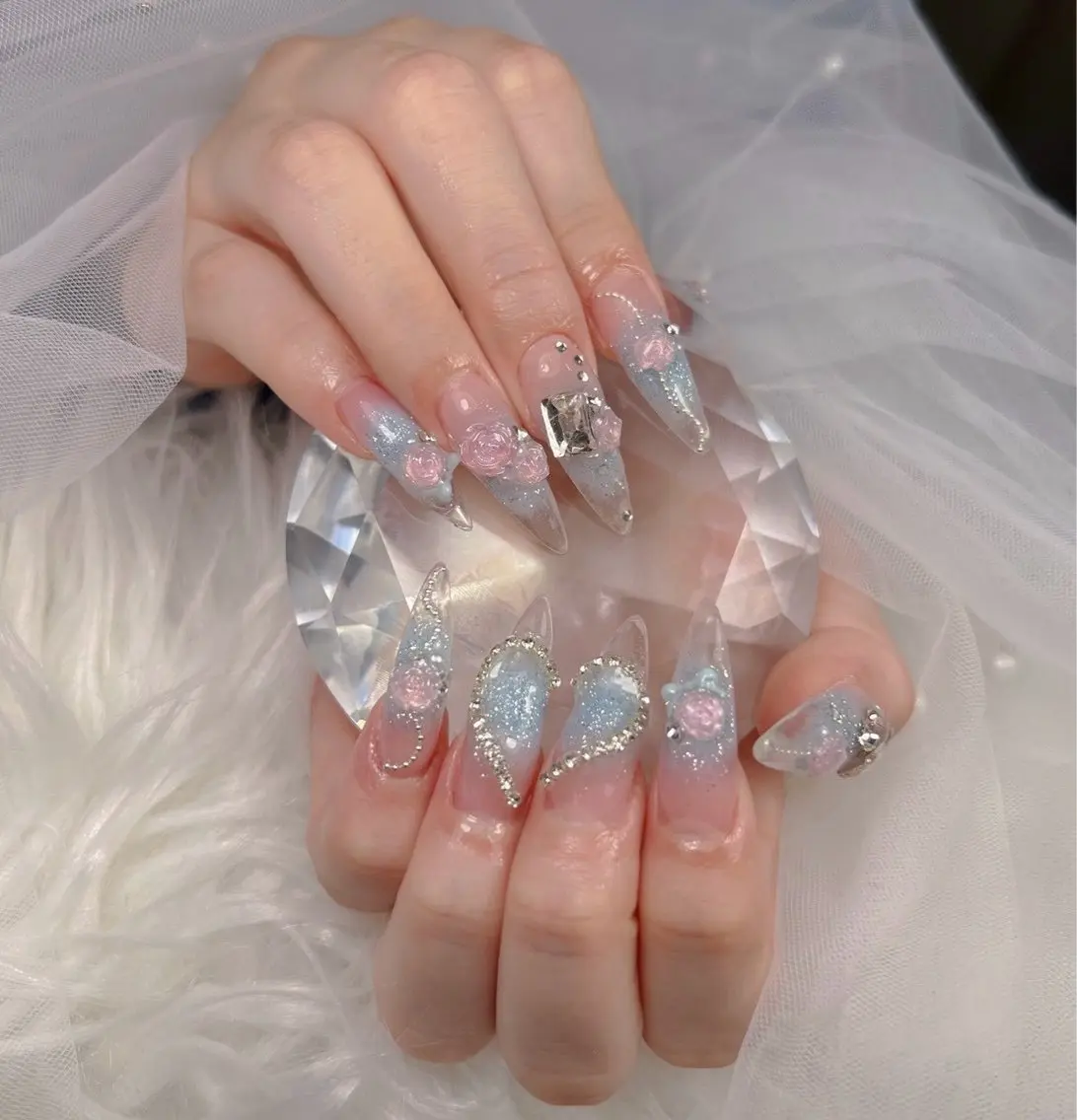 ネイル アートネイル オーロラネイル チークネイル 長さ出し フットネイル Miya _nailのネイルデザイン