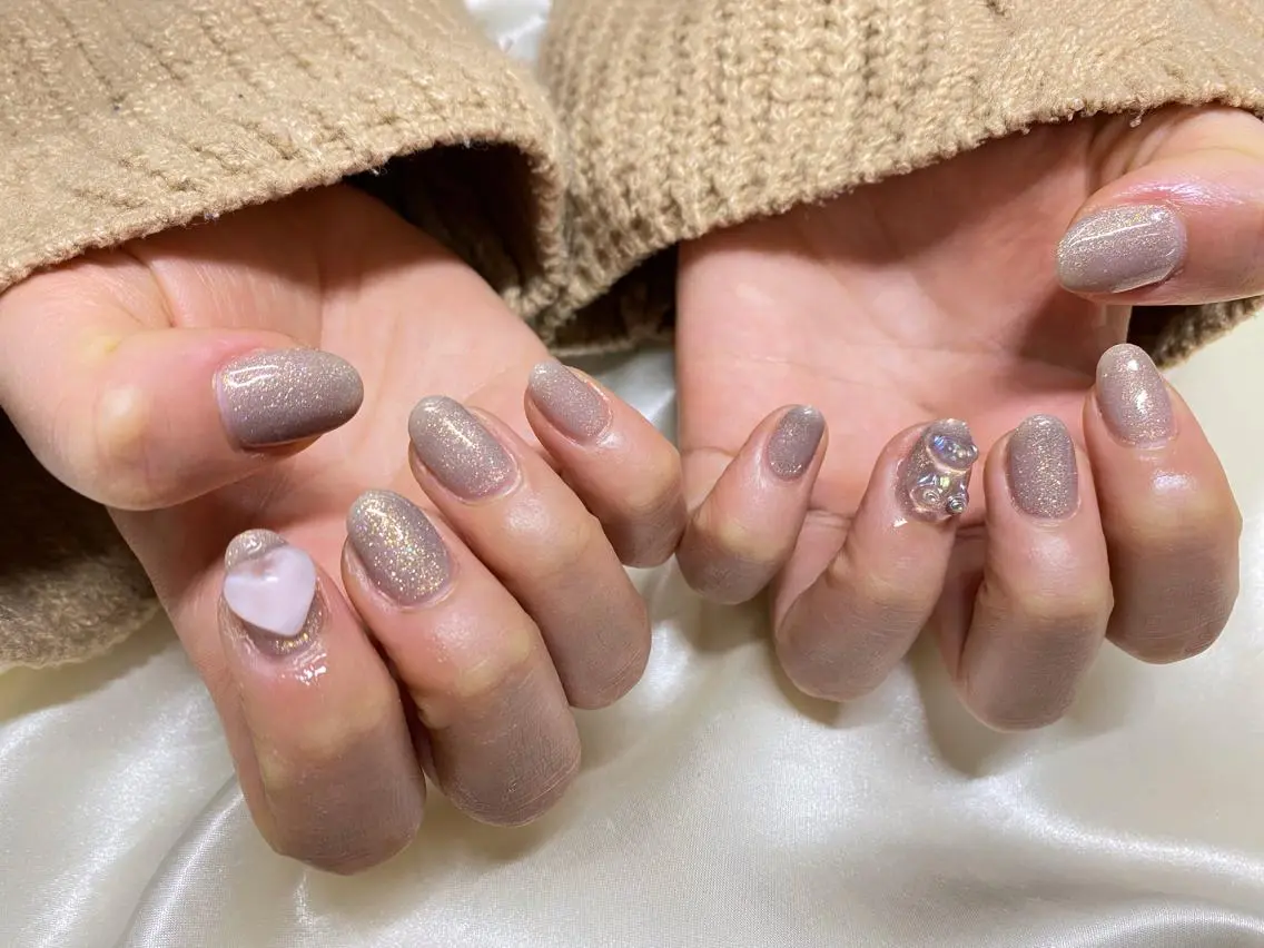 ネイル ラメ(グリッター) ハンドネイル mogunail &blowのネイルデザイン