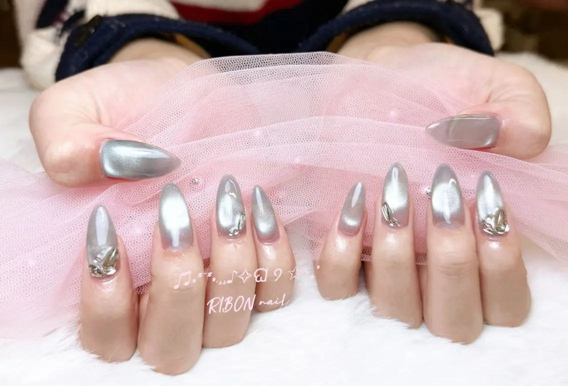 ネイル アートネイル 成人式 長さ出し キラキラネイル ロングネイル RIBON nail 高田馬場のネイルデザイン