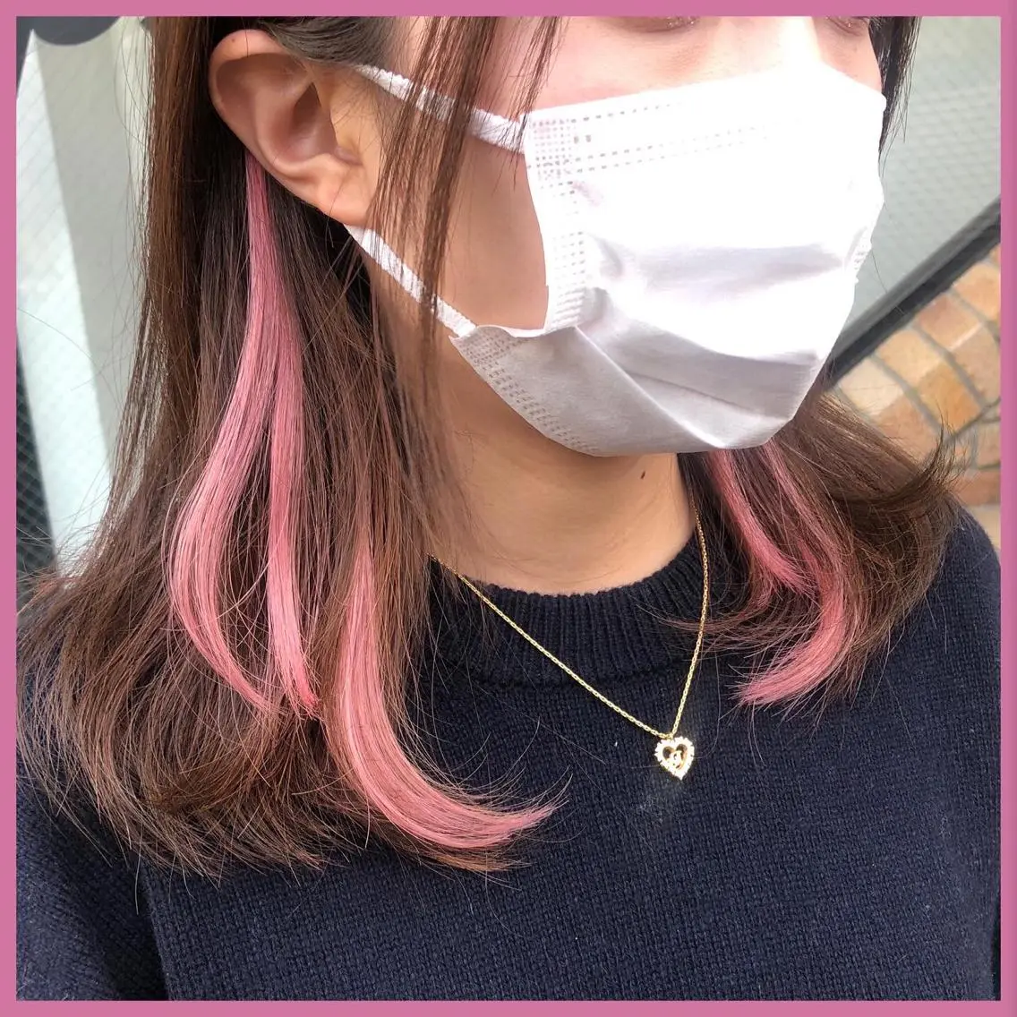 ミディアム カラー パーマ ヘアアレンジ 編み込みエクステ シールエクステ イヤリングカラー インナーカラー ピンクカラー カット エクステ ヘアセット 八巻 晴香のヘアスタイル