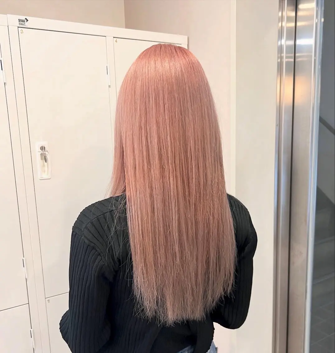 ロング カラー ベージュカラー ピンクカラー ピンクベージュ ヘアカラー ブリーチカラー🦋‪ 田中さくらのヘアスタイル