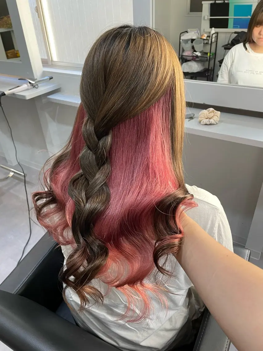 ロング カラー ヘアアレンジ ピンクカラー Cielro/ダブル カラー/西田咲希のヘアスタイル