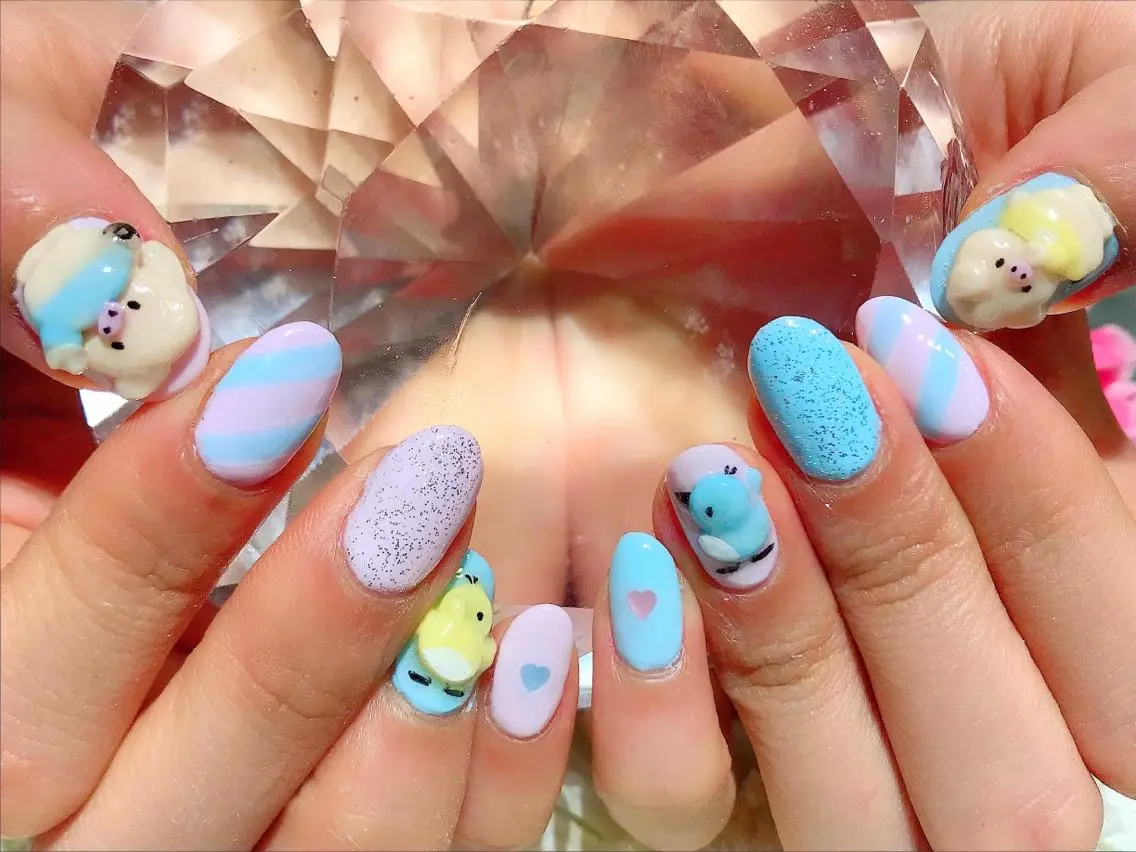 ネイル ジェルネイル YUN 💅のネイルデザイン