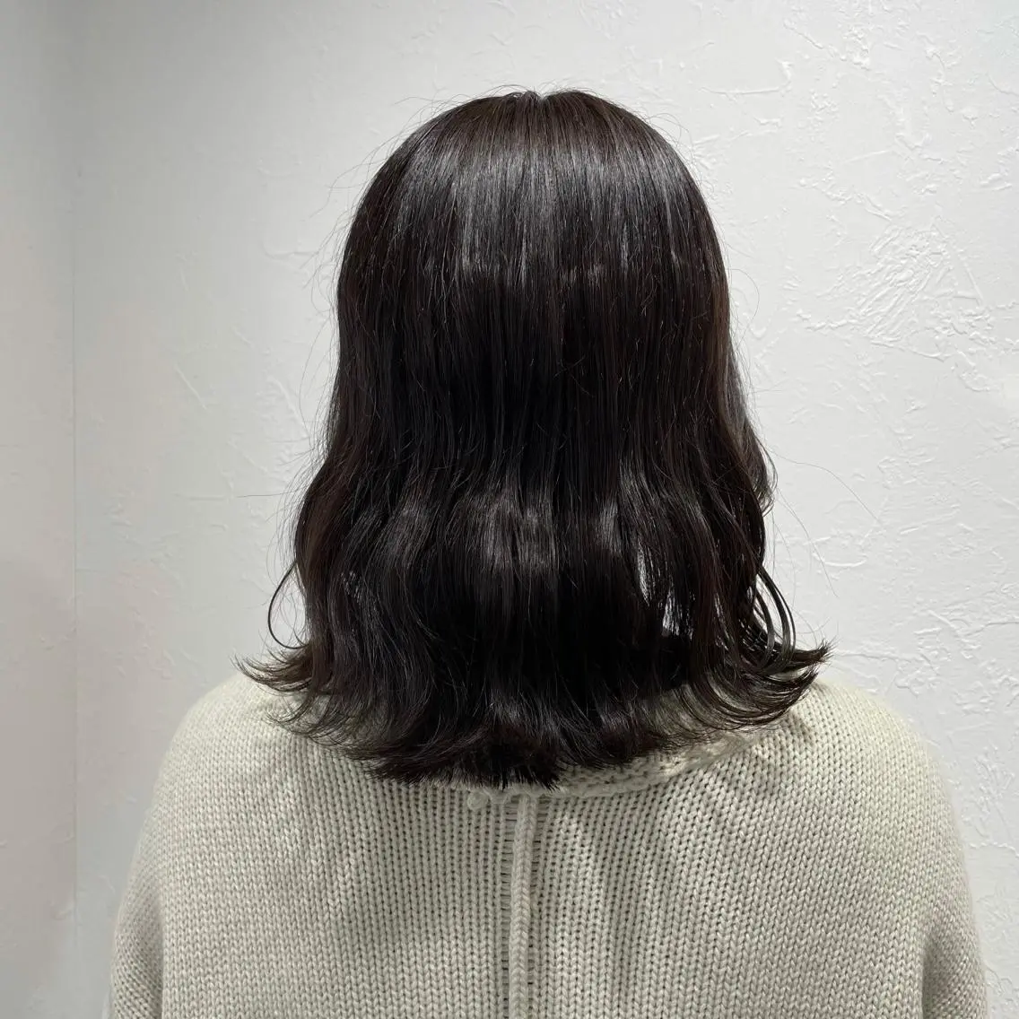 セミロング カラー shiho .のヘアスタイル