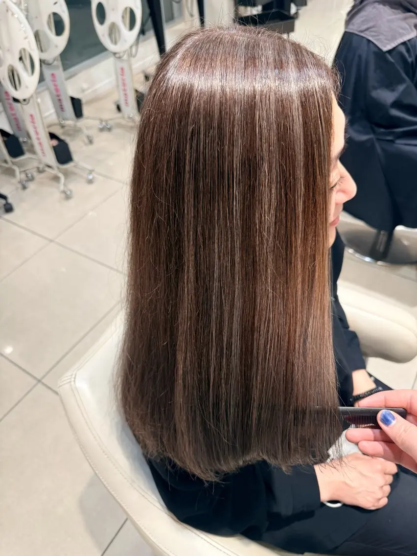 セミロング ハイライト カット ヘアカラー 白髪ぼかしデザイン ハイライト/宮本純登のヘアスタイル