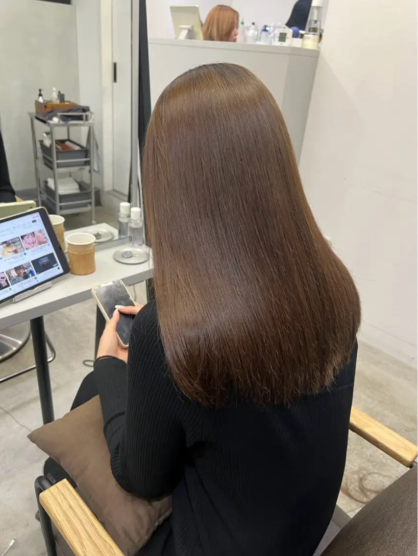 ロング パーマ 髪質改善 レイヤーカット 縮毛矯正 トリートメント 酸性ストレート 縮毛矯正 🍒モテ暖色カラー × うる艶✧ ゆなのヘアスタイル