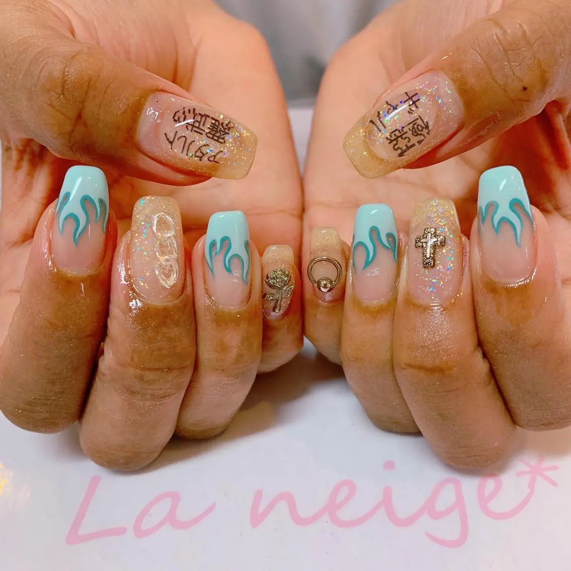 ネイル シルバー La neige* yuki 🐩🌙のネイルデザイン