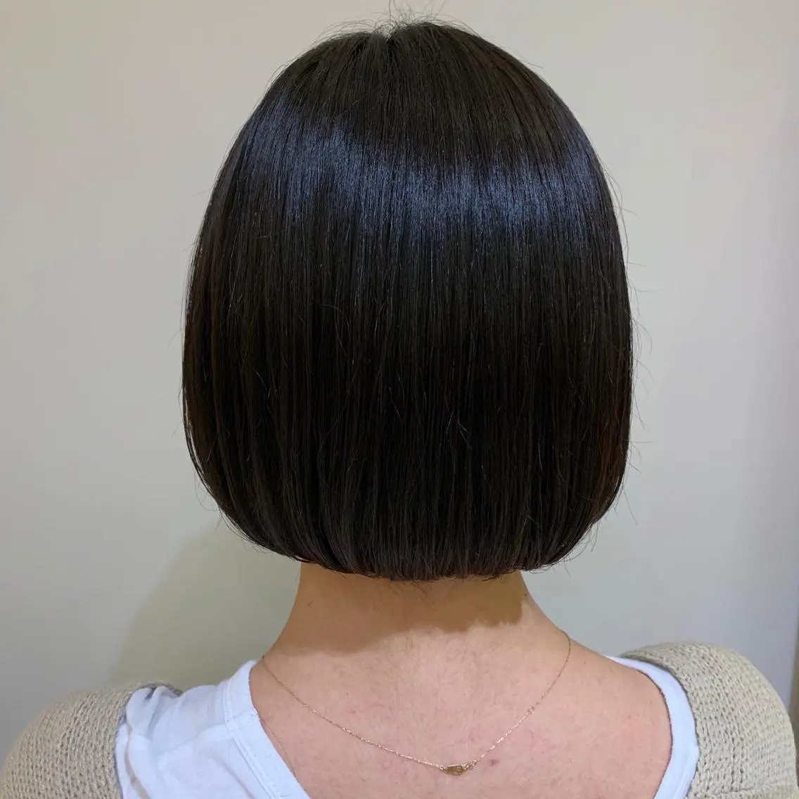 ショート カラー パーマ ヘアアレンジ 黒髪 透明感カラー グレージュ カット ヘアカラー トリートメント 松田 亮葉のヘアスタイル