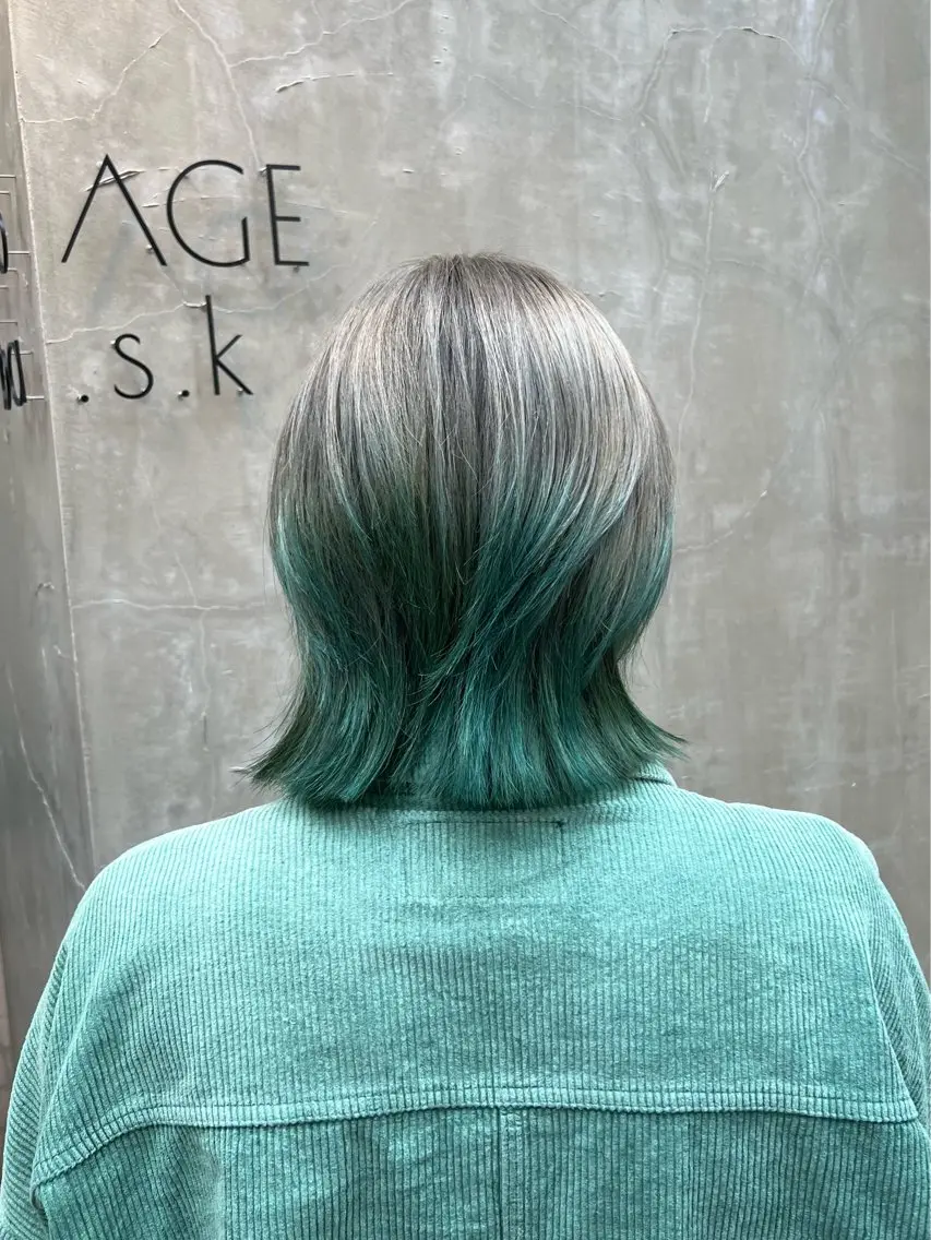 カラー メンズ メンズハイトーン 透明感カラー グラデーションカラー ハイトーンカラー シルバー カット ヘアカラー トリートメント いぐちしょうた🫧 VISAGEbaskのヘアスタイル