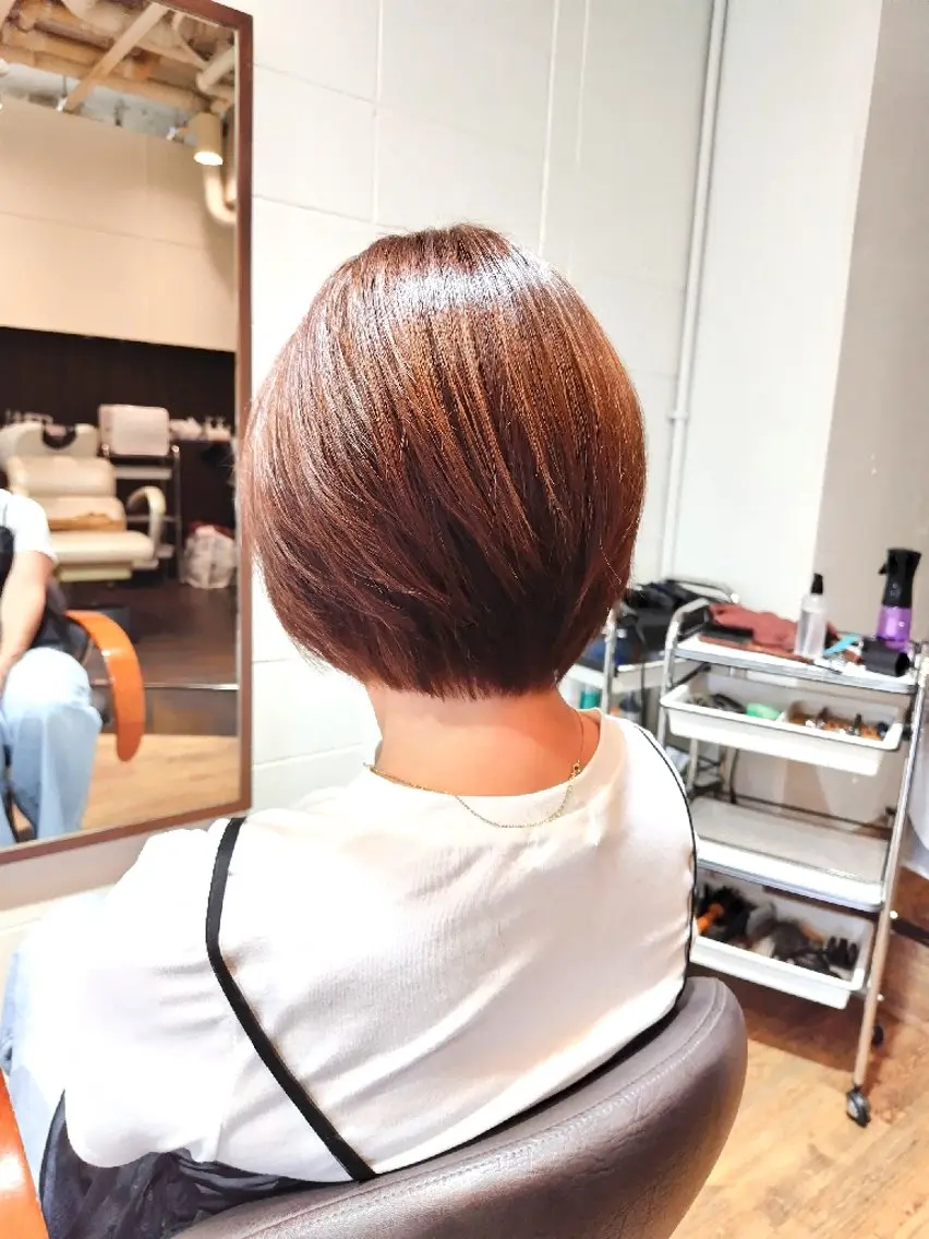 ショート ボブ 反保 裕伸のヘアスタイル