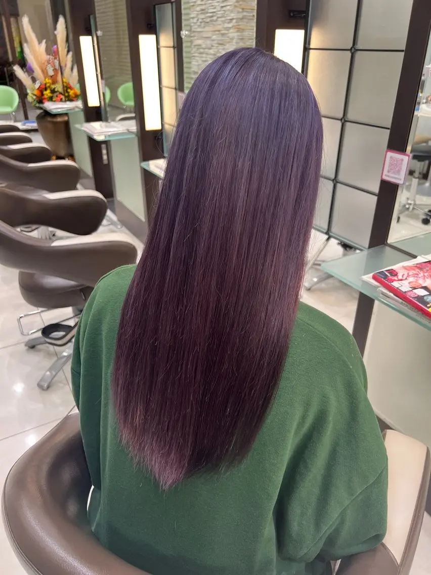 ロング カラー ラベンダーカラー カット ヘアカラー ハイトーン/うる艶 カラー Mioのヘアスタイル