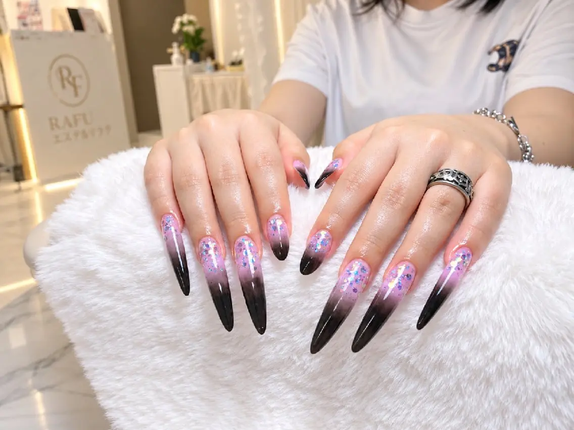 ネイル 長さ出し ホログラムネイル キラキラネイル 韓国ネイル ロングネイル ハンドネイル 高山ルコ(NAIL) 店長のネイルデザイン